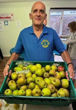 Aldershot Lion President Ian Hambleton donated 115Kg of cooking apples to the Grub Hub