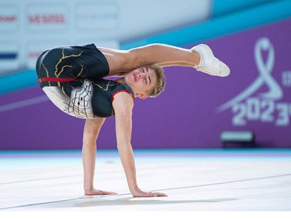 Felix's spectacular floor routine in Turkey